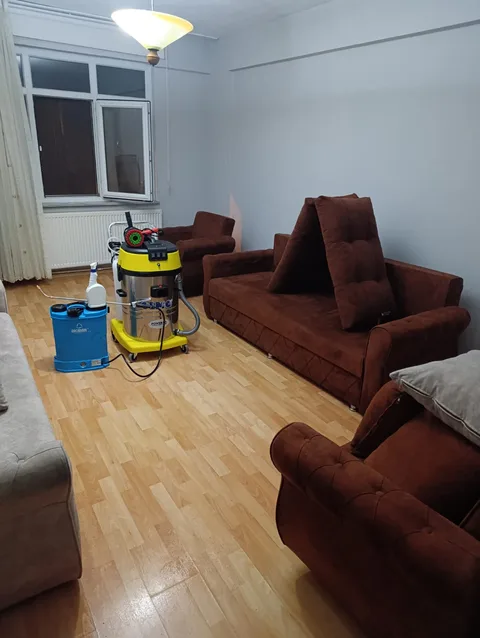Bordo koltuk takımı ve yerinde temizlik ekipmanı